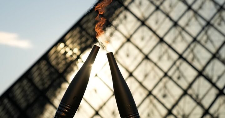 A Symphony of Flame: The Paris Olympics 2024 Torch Relay – A Journey of Unity and Inspiration 🎇