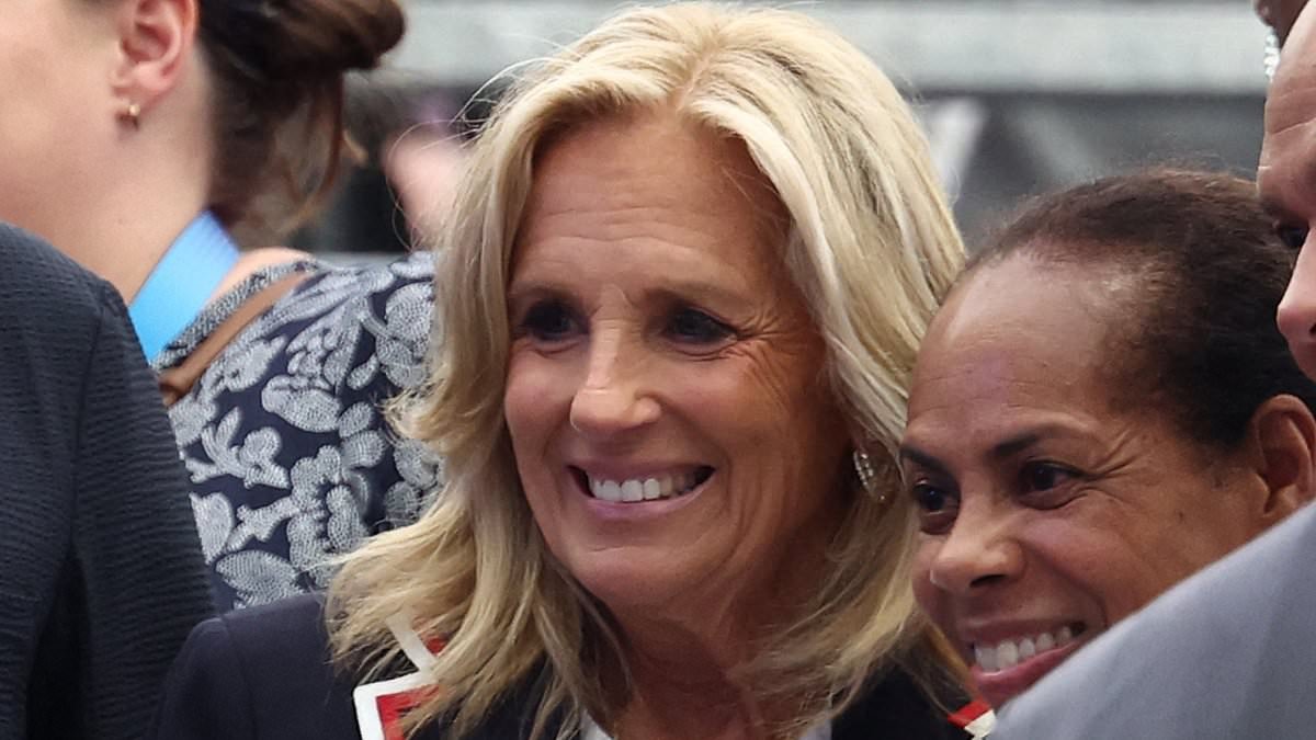 Olympics jill biden a beacon of support for team usa gymnastics at the paris olympics 2024 08 03 08 31 49